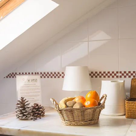 Story Гостьовий будинок